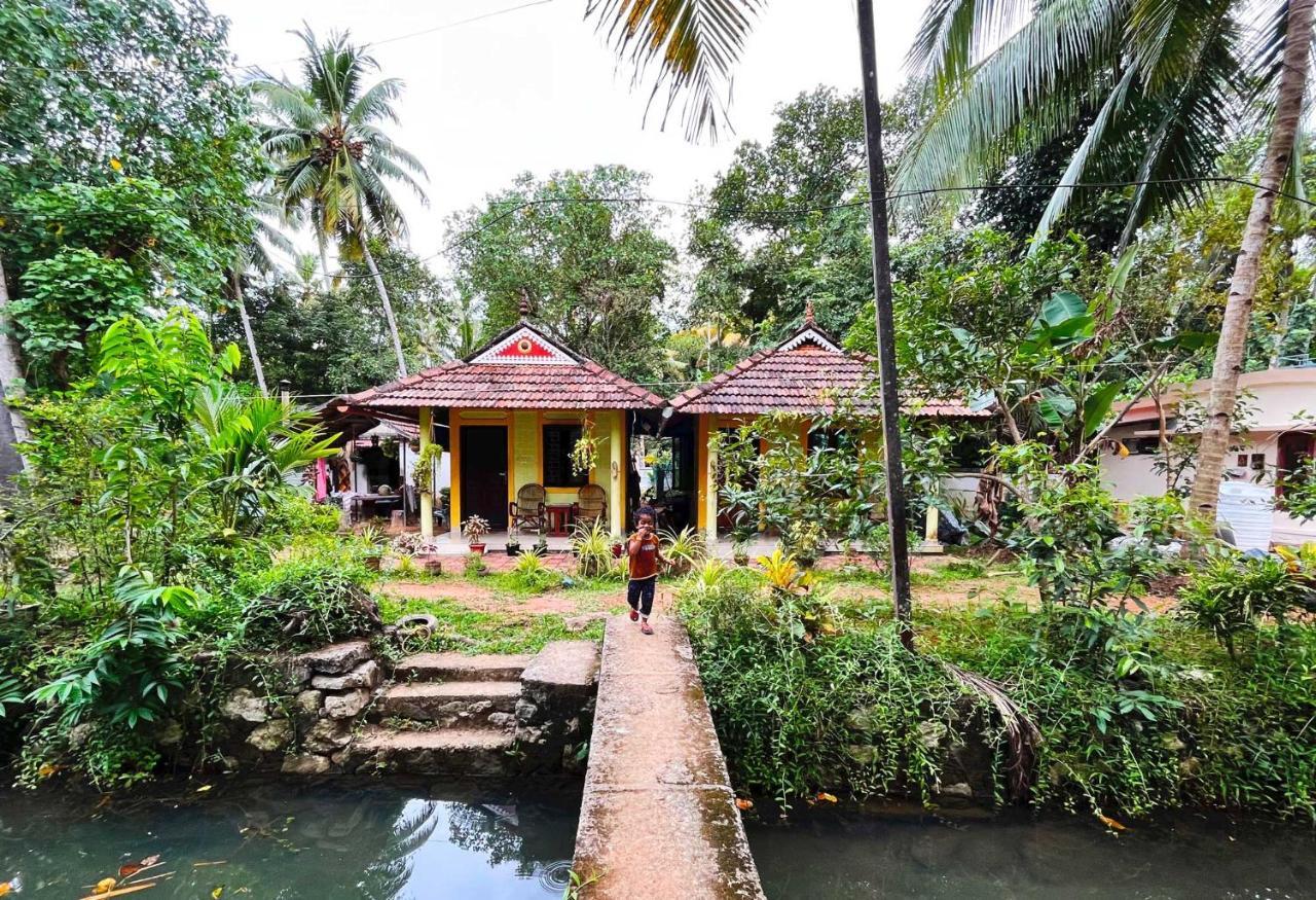 Munroe Nest Homestay Mundrothuruth Buitenkant foto